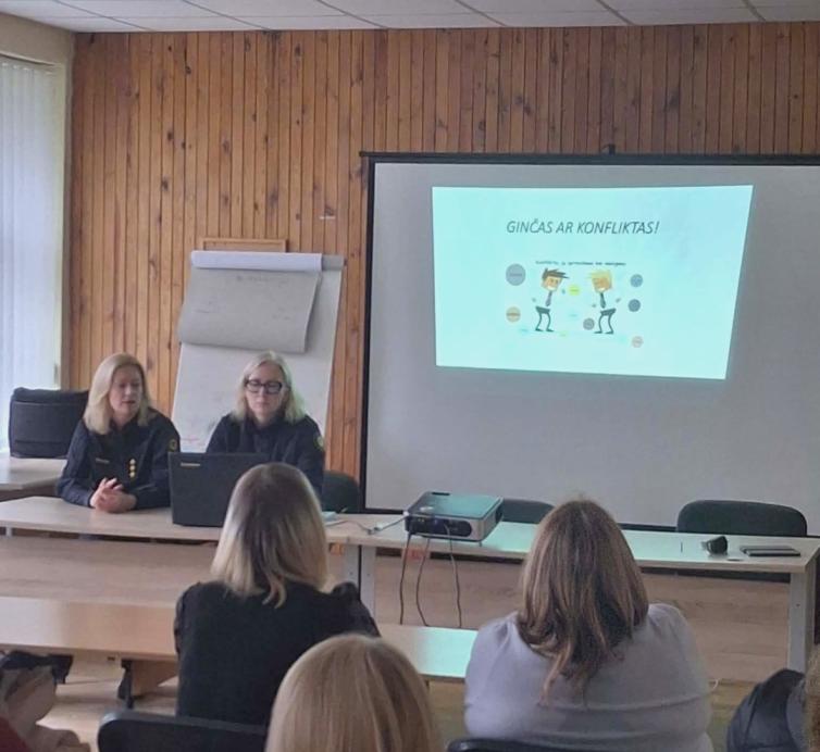 Diskusija „Ginčas ar konfliktas?“