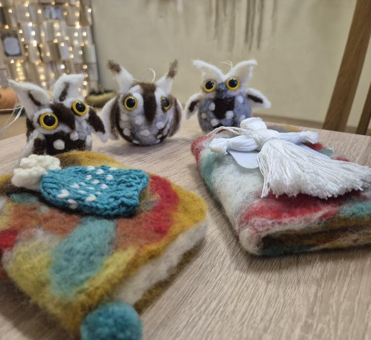 Kalėdinių žaisliukų kūrimo akcija "Sparnuoti išminties, žinių ir kūrybos metai"