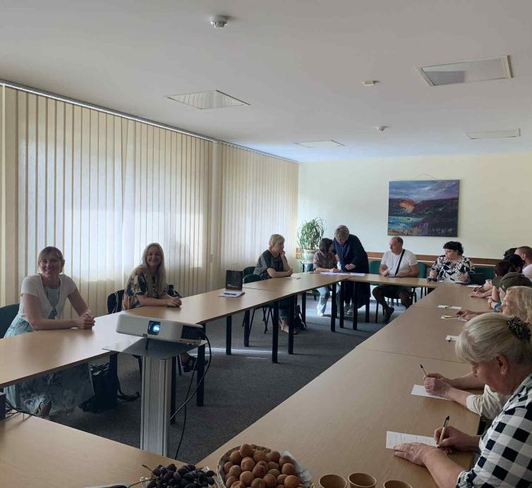 Konsultacinis užsiėmimas “Socialinės paslaugos slaugos ir priežiūros atveju: kaip užtikrinti paramą ir organizuoti pagalbą„