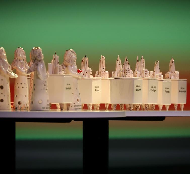 Socialinių darbuotojų dieną pagerbti mūsų darbuotojai