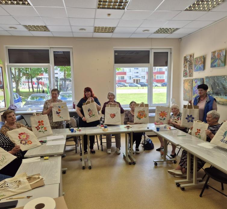 Tekstilinių maišelių dekoravimo edukacija Lieporių bibliotekoje