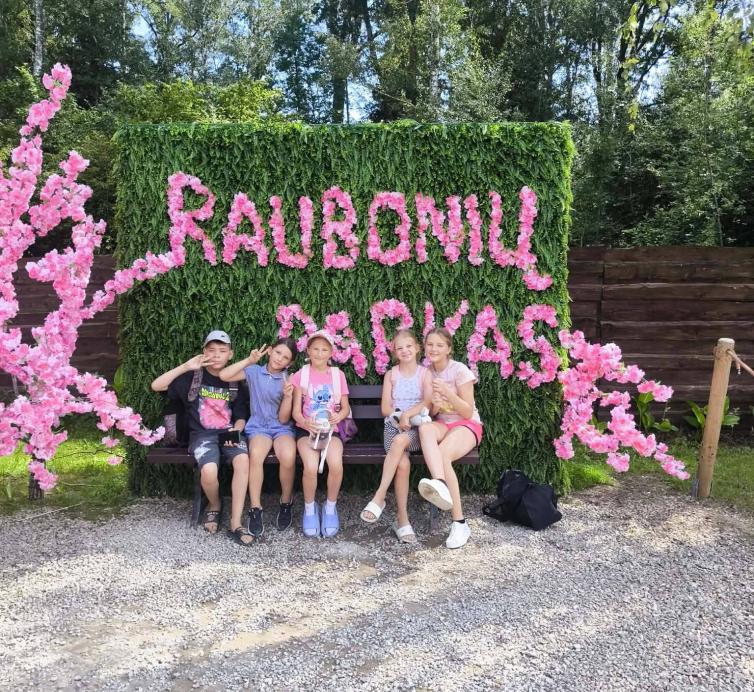Vasaros nuotykiai Raubonių parke!