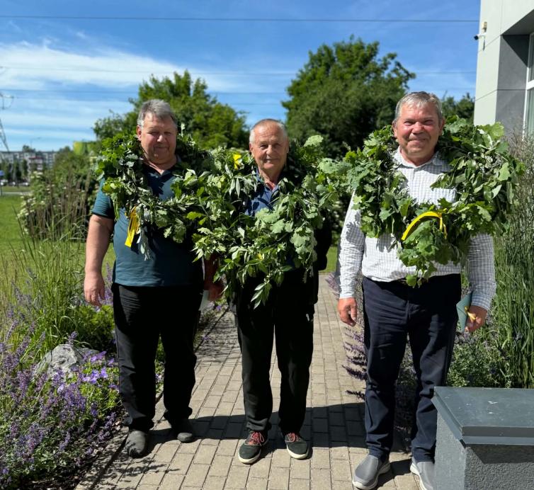 JONINIŲ SVEIKINIMAI MŪSŲ JONAMS! 